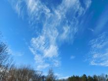Malownicze chmury Cirrus